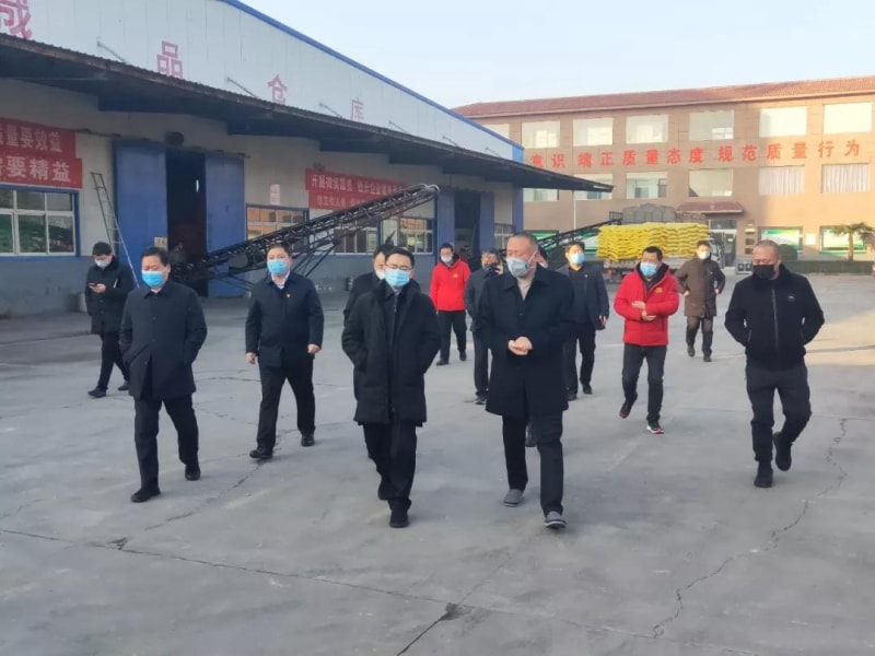 縣長(zhǎng)申琳調(diào)研旭瑞集團(tuán)疫情防控、復(fù)工復(fù)產(chǎn)情況！